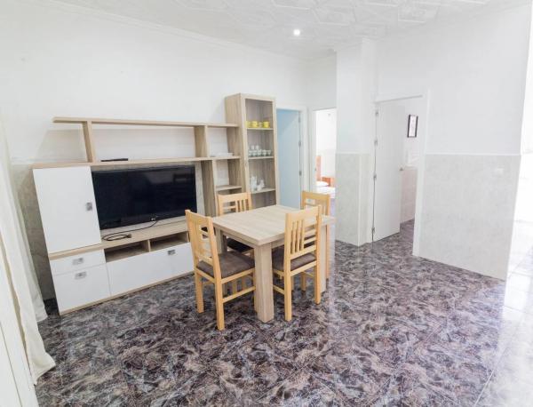 Casa independiente en calle María Ros Ibáñez