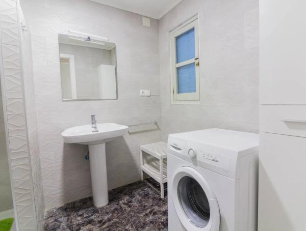 Casa independiente en calle María Ros Ibáñez