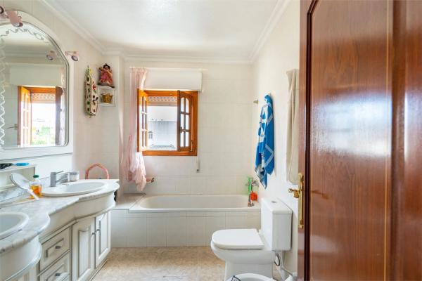 Casa independiente en calle Nuestra Señora del Rosario