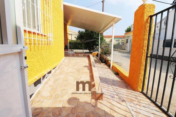 Casa independiente en avenida Juan Carlos i