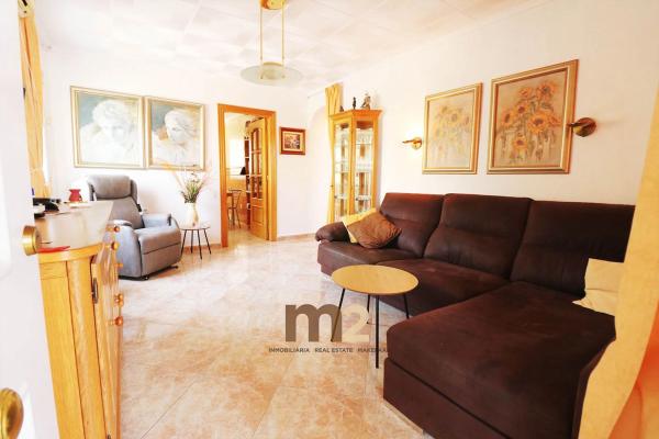 Casa independiente en avenida Juan Carlos i