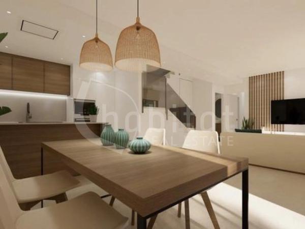 Casa independiente en calle Miguel Hernández