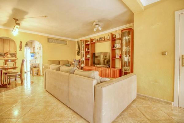 Chalet adosado en avenida Poniente Balcón Costa