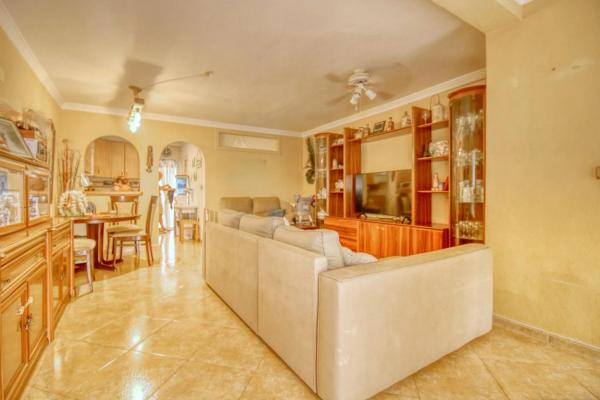 Chalet adosado en avenida Poniente Balcón Costa