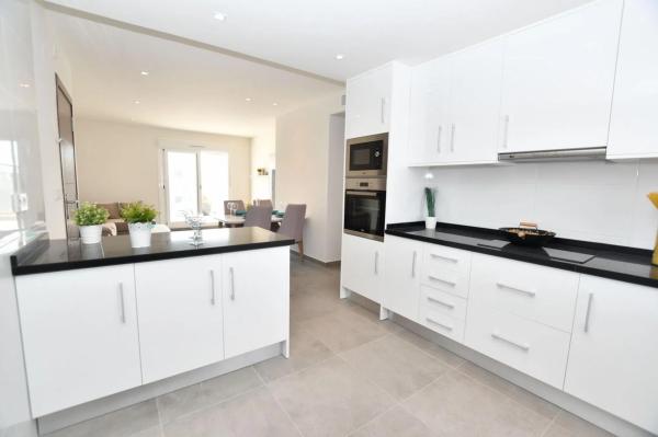 Chalet adosado en calle la Capitana