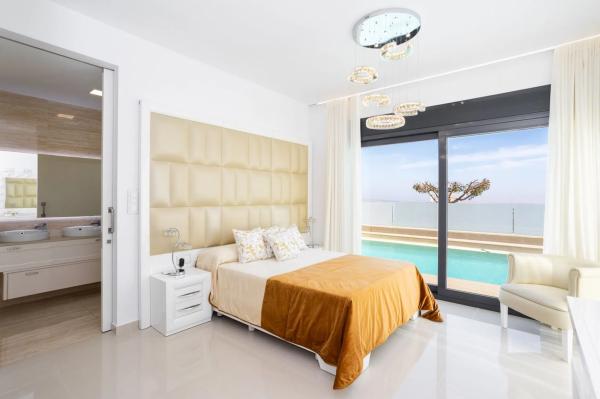 Chalet en San Miguel de Salinas