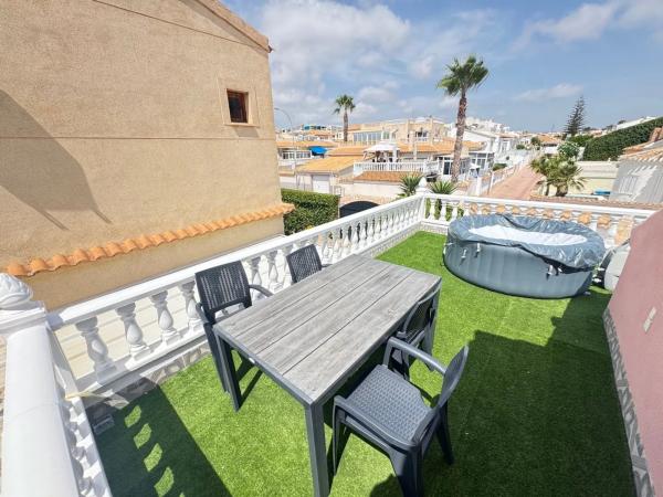 Chalet en San Miguel de Salinas