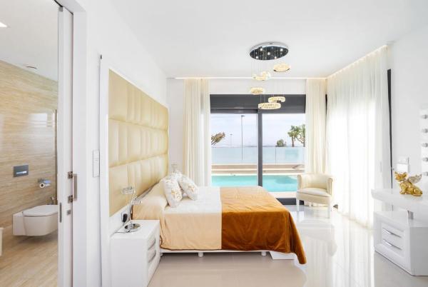 Chalet en San Miguel de Salinas