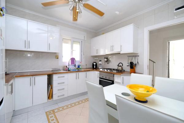 Chalet en San Miguel de Salinas