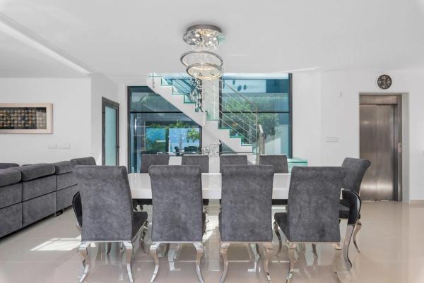 Chalet en calle Rafael Narbona