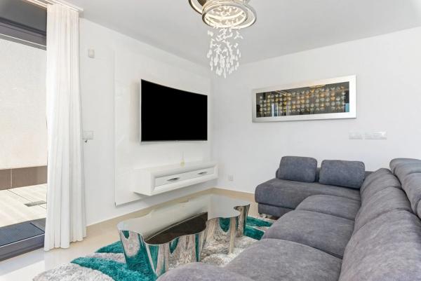 Chalet en calle Rafael Narbona