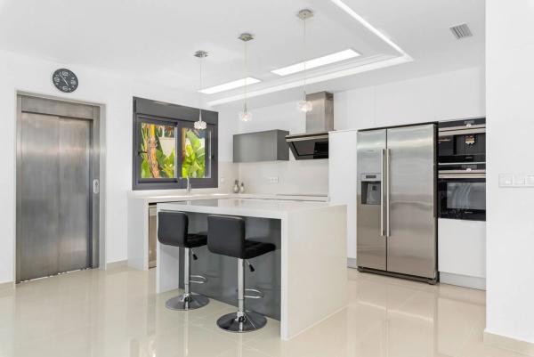 Chalet en calle Rafael Narbona