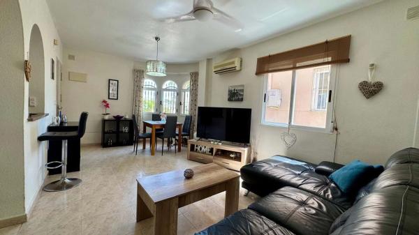 Chalet en San Miguel de Salinas