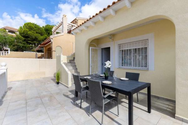 Chalet en San Miguel de Salinas