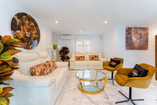 Chalet en carretera San Miguel de Salinas