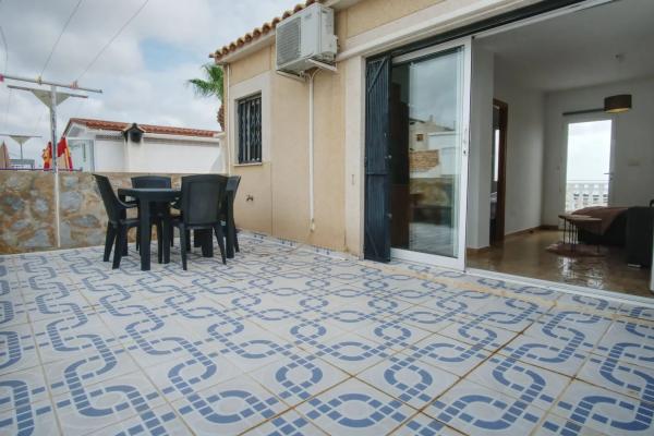 Chalet adosado en Cl Igualada Blue Lagoon