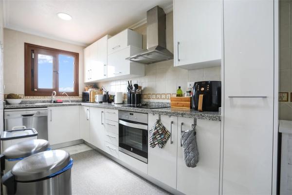 Casa independiente en calle los Marines