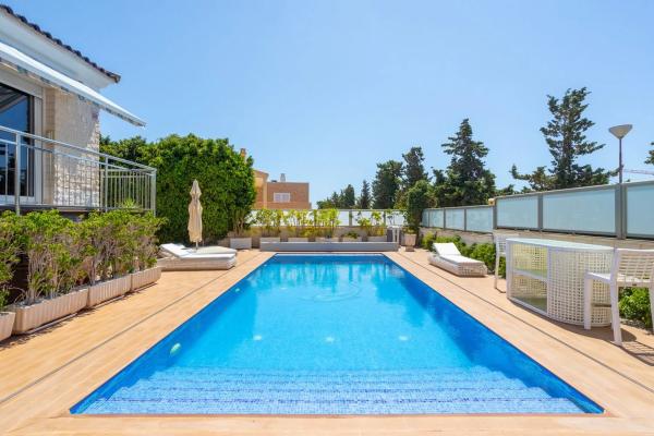 Chalet en calle Mimosas, 12 -16