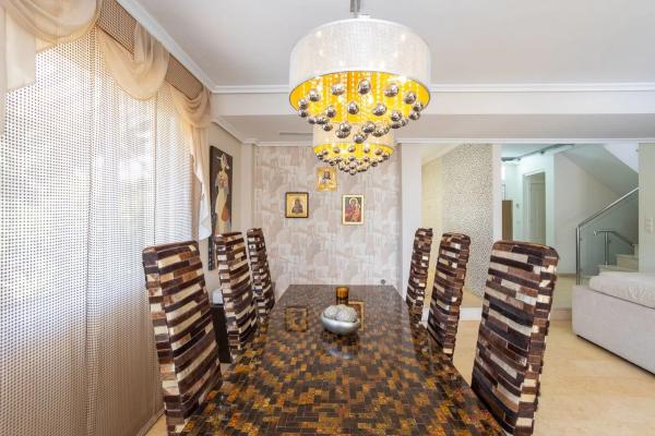 Chalet en calle Mimosas, 12 -16