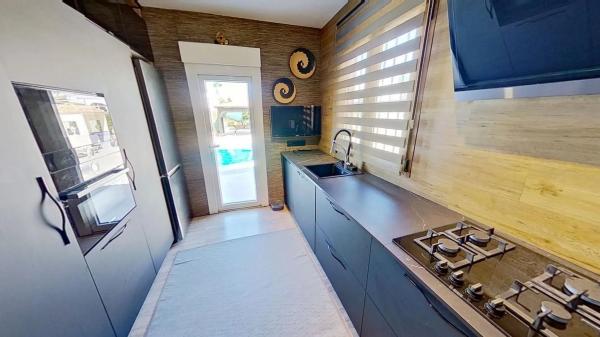 Casa independiente en calle Huelma, 3