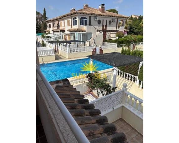 Chalet en Barrio Los Balcones - Los Altos del Edén