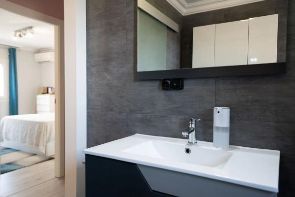 Chalet adosado en calle Argolidas