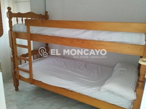 Chalet adosado en calle Doña Rodríguez