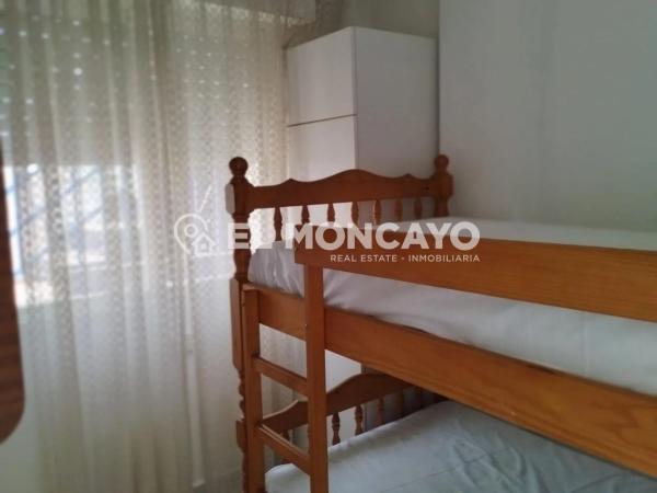 Chalet adosado en calle Doña Rodríguez