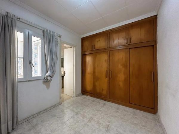 Chalet pareado en calle Gumersindo