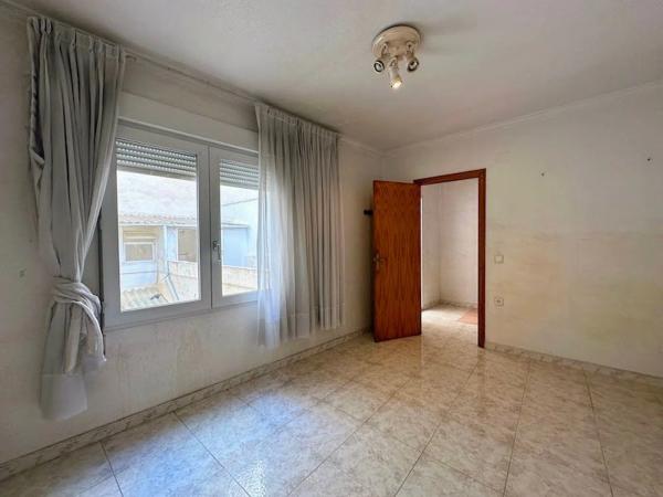 Chalet pareado en calle Gumersindo