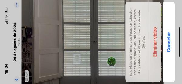 Casa de pueblo en calle Isabel Clara Simó, 8