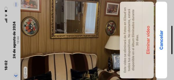 Casa de pueblo en calle Isabel Clara Simó, 8