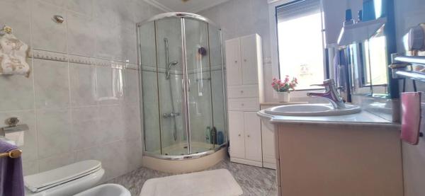 Casa independiente en Urbanización Limoneros