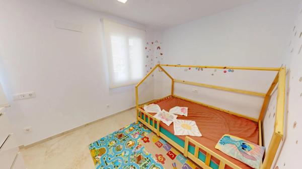 Chalet adosado en Cl Emilio Hernandez Selva