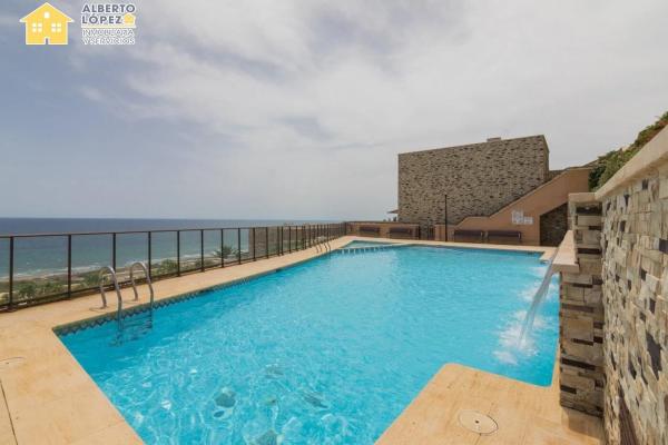 Chalet en Arenales del Sol