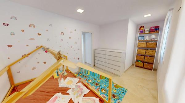 Chalet adosado en Cl Emilio Hernandez Selva