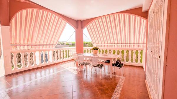 Casa independiente en calle Pino Verde