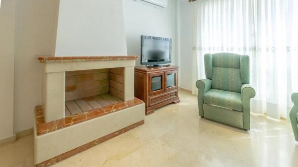 Casa independiente en calle Pino Verde