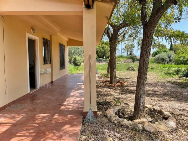 Casa independiente en carretera Elx - Santa Pola