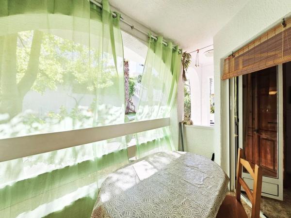 Casa independiente en avenida del Carabasí