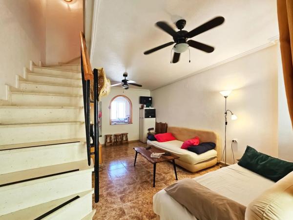 Casa independiente en avenida del Carabasí