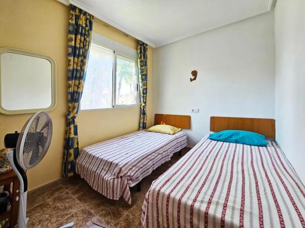 Casa independiente en avenida del Carabasí