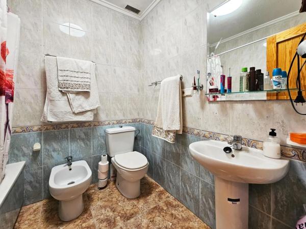 Casa independiente en avenida del Carabasí