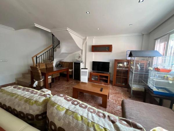 Casa independiente en calle Alcalde Juan Hernández