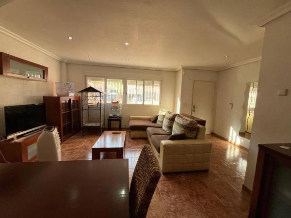 Casa independiente en calle Alcalde Juan Hernández