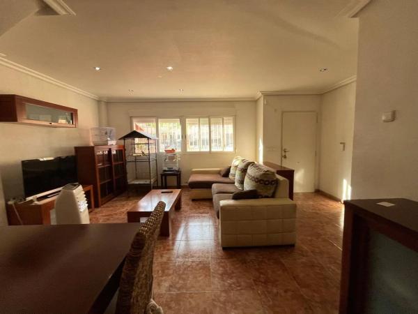 Casa independiente en calle Alcalde Juan Hernández