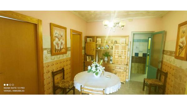 Casa independiente en carretera de Torrellano al Aeropuerto, 96