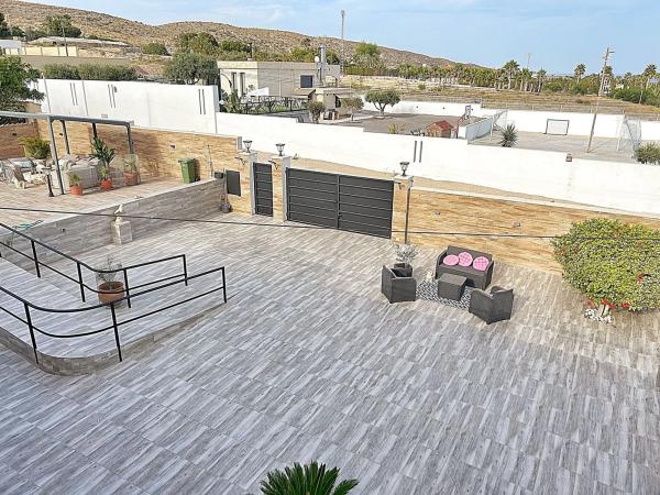 Casa independiente en alto Pd Torrellano, 2051