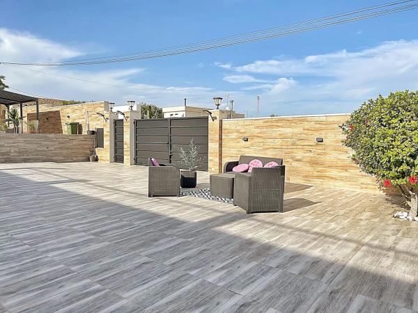 Casa independiente en alto Pd Torrellano, 2051