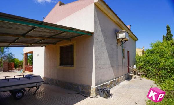 Casa independiente en camino de la Ermita de San Pedro